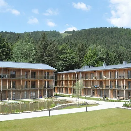 Aparthotel Medvedin *